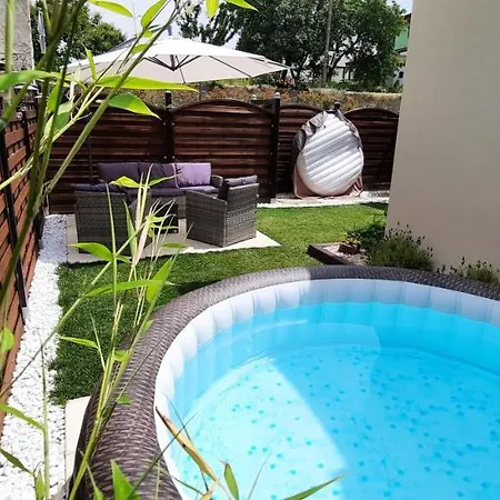 Nostalgia Pool & Wellness Holiday home *