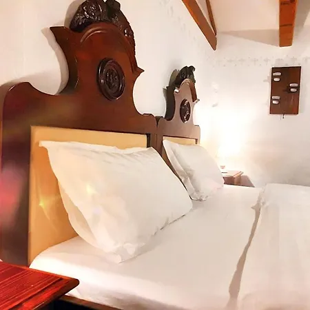 Nostalgia - With Private Heated Pool, Jacuzzi And Sauna Koper