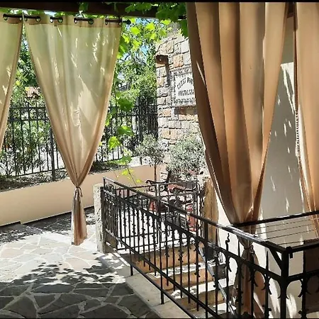 Nostalgia - With Private Heated Pool, Jacuzzi And Sauna Willa