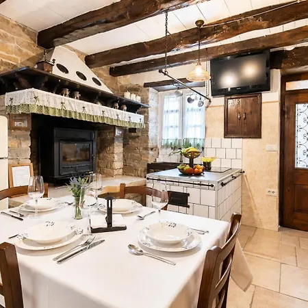 Nostalgia - With Private Heated Pool, Jacuzzi And Sauna Villa *
