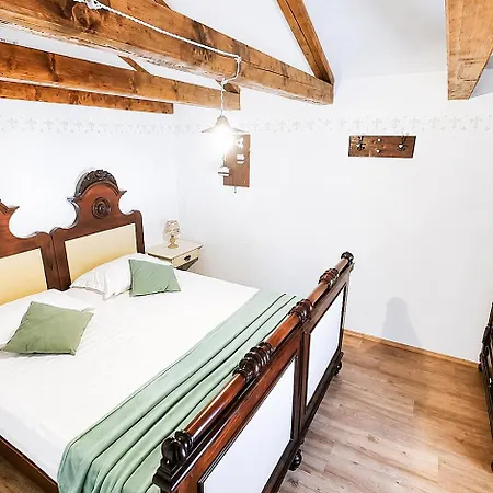 Nostalgia - With Private Heated Pool, Jacuzzi And Sauna Villa *