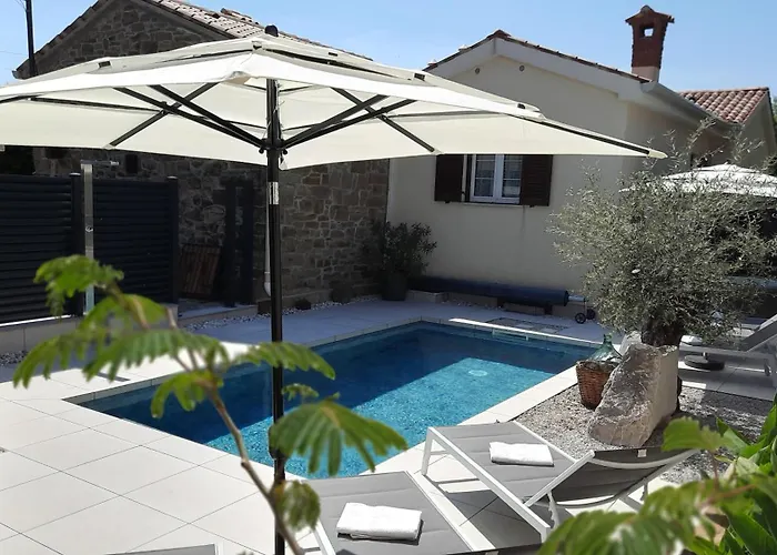 Nostalgia Pool & Wellness Vakantiehuis *