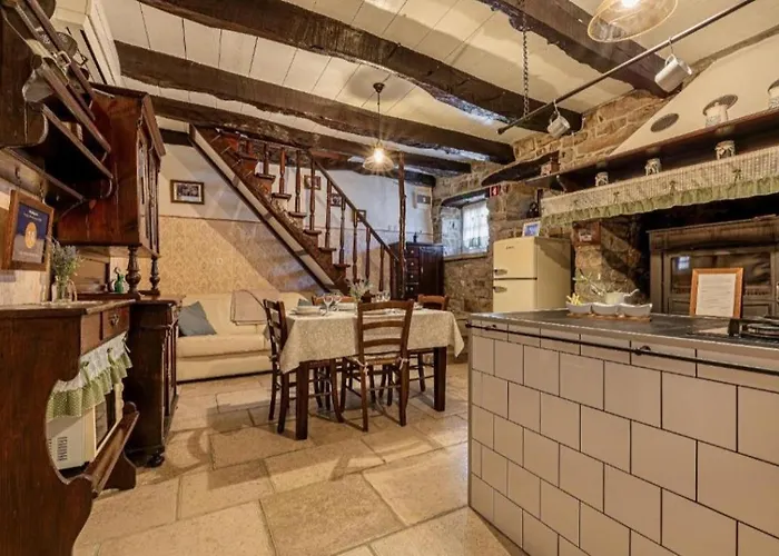 Nostalgia Pool & Wellness Vakantiehuis Gračišče